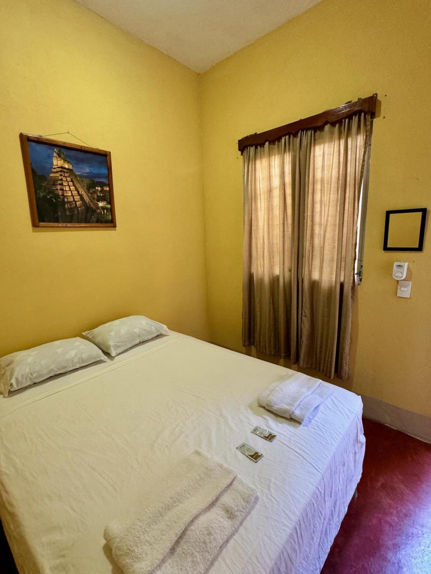 Habitación Doble con baño compartido